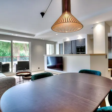 Luxury Flat With Balcony - Center Канны