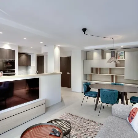 Luxury Flat With Balcony - Center * Cannes