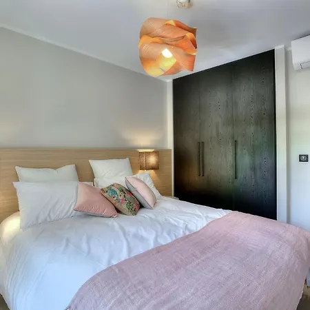 Luxury Flat With Balcony - Center * Cannes